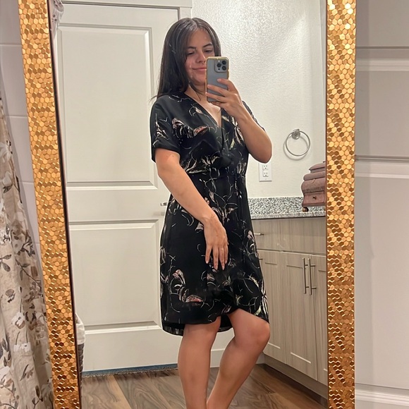 Aritzia Babaton Wallace Wrap Dress - Picture 8 of 8